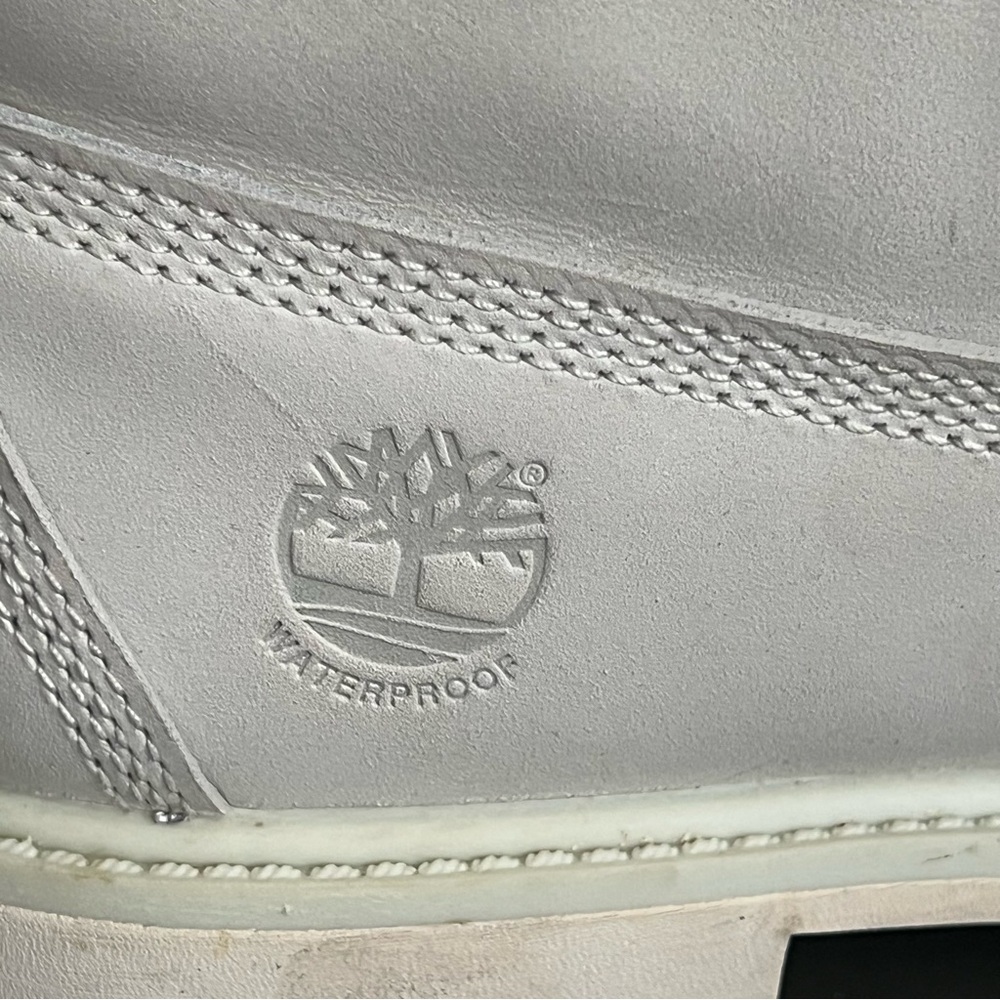 Timberland Women's White Lace Up Boots - Picture 9 of 11